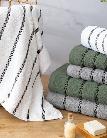 Juego de toalla y toallón jacquard rayado con hilado a color 500 gs/m2 JEAN CARTIER