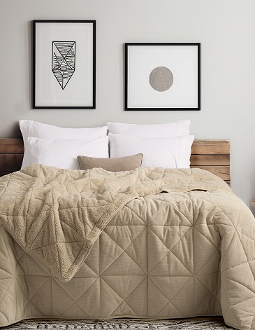 Edredón de corderoy con reverso de corderito al tono QUEEN PALETTE