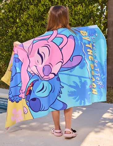 Toallon con Bolso Microfibra 70x130cm STITCH PIÑATA
